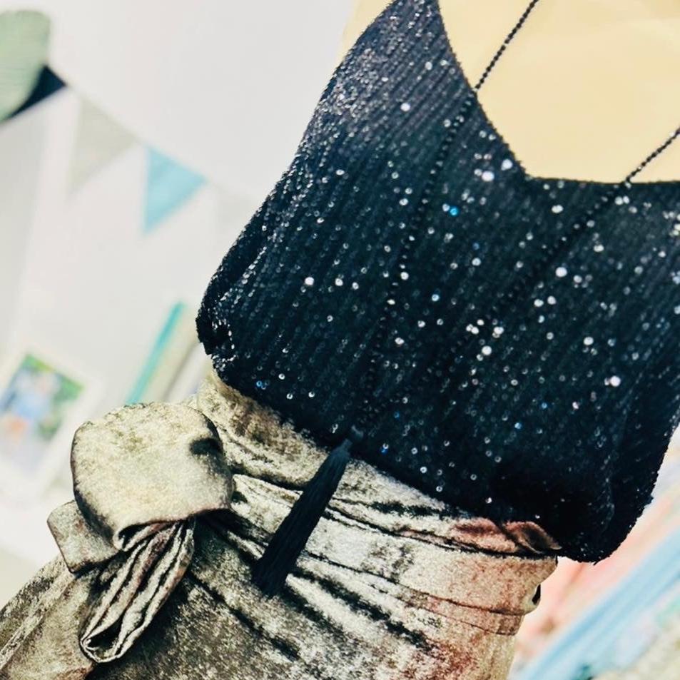 Sequin top black