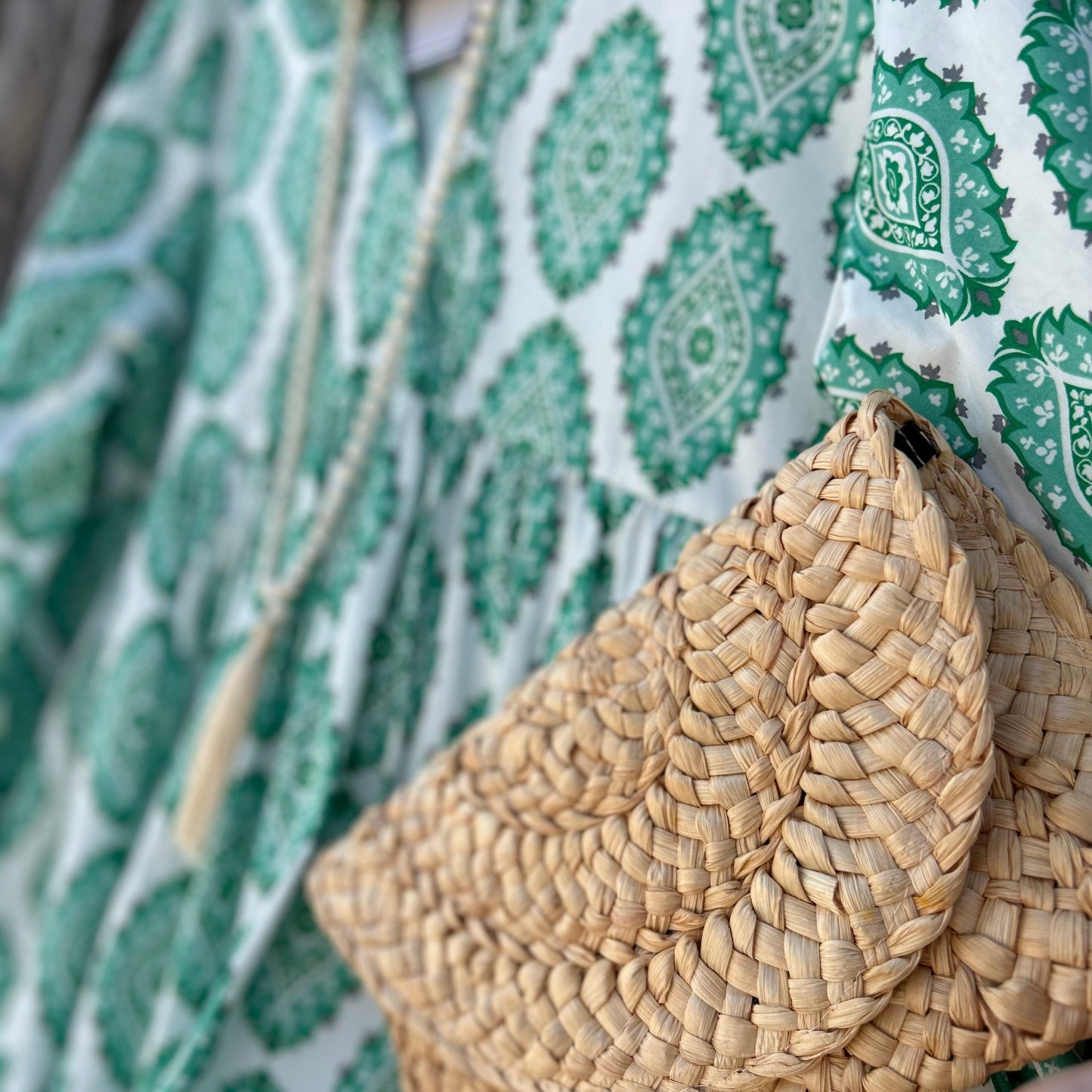 Straw woven Clutch