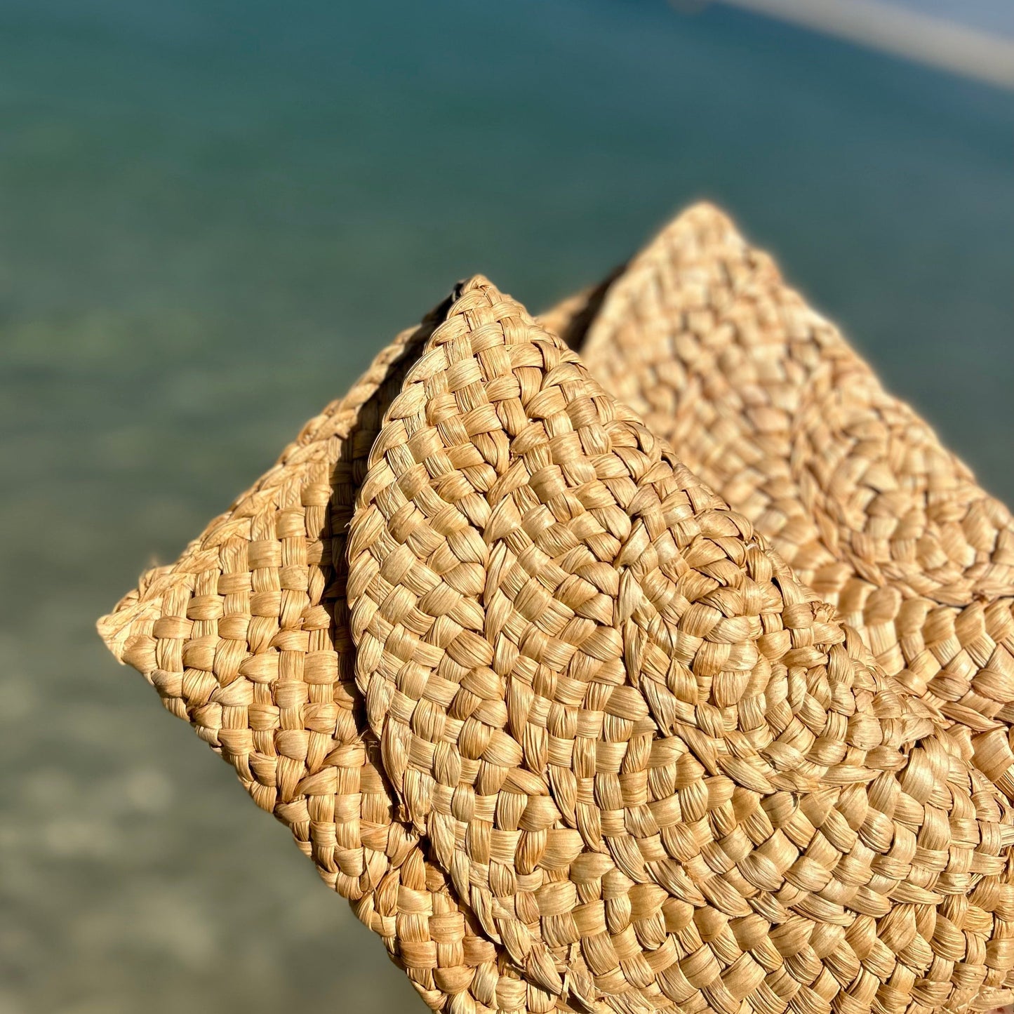 Straw woven Clutch
